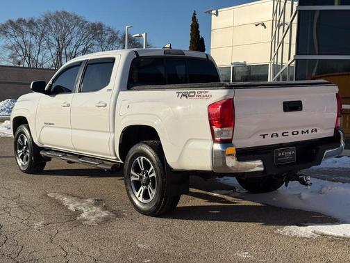 2016 Toyota Tacoma SR5