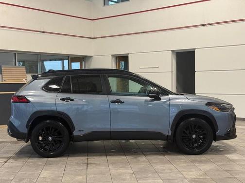 2024 Toyota Corolla Hybrid SE