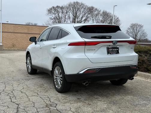 Wind Chill Pearl 2023 Toyota Venza XLE