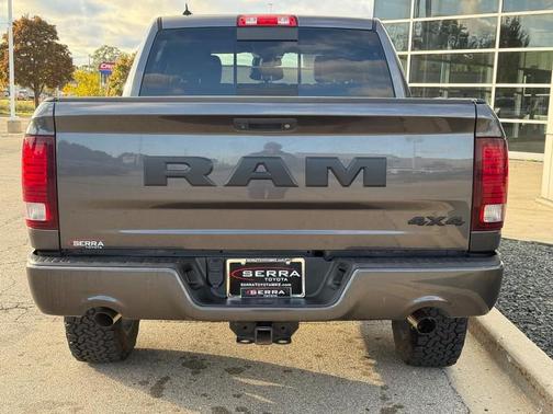 2017 RAM 1500 Night Crew Cab 4x4 5'7' Box