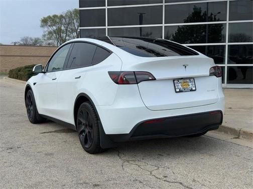 2022 Tesla Model Y Long Range Dual Motor All-Wheel Drive