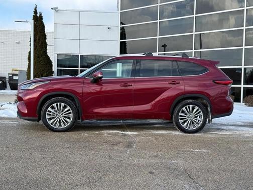 2022 Toyota Highlander Platinum