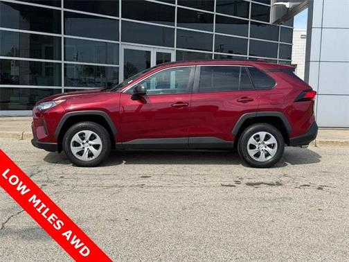 2021 Toyota RAV4 LE