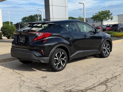 2021 Toyota C-HR XLE