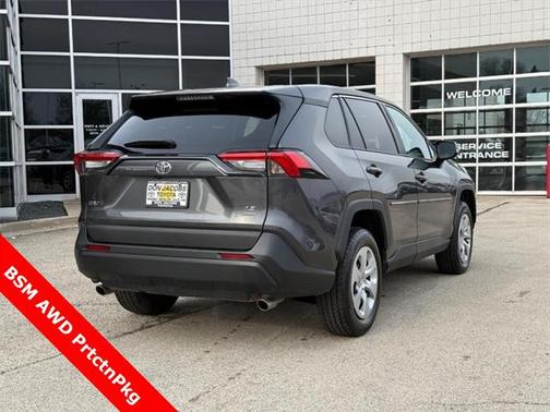 2023 Toyota RAV4 LE