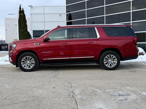 2023 GMC Yukon XL Denali