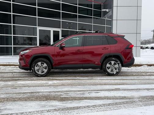 2024 Toyota RAV4 Hybrid LE