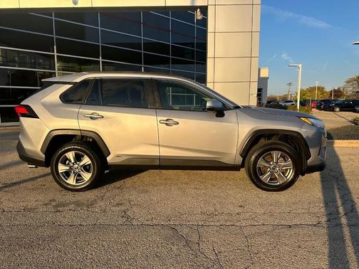 2023 Toyota RAV4 Hybrid XLE