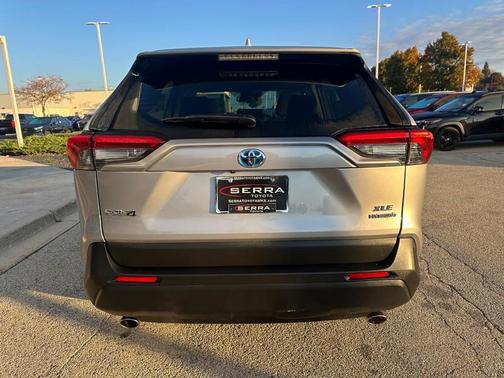 2023 Toyota RAV4 Hybrid XLE