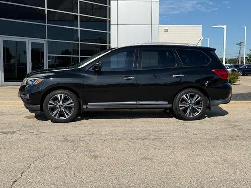 2018 Nissan Pathfinder Platinum