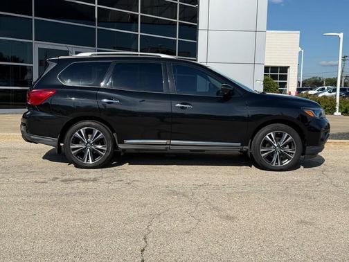 2018 Nissan Pathfinder Platinum