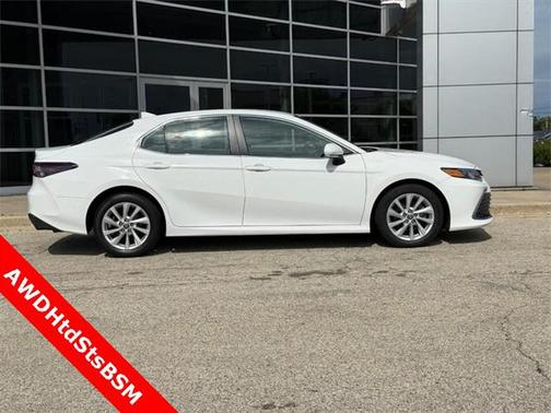 2022 Toyota Camry LE