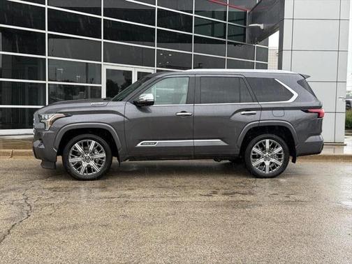 2025 Toyota Sequoia Base