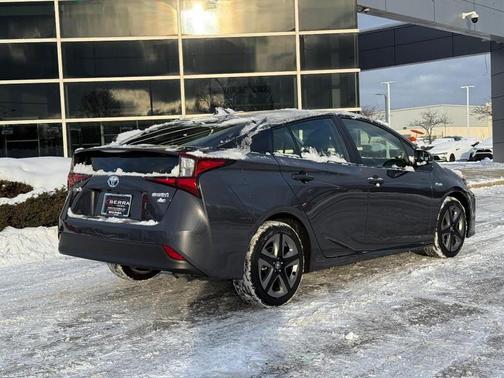 2022 Toyota Prius XLE