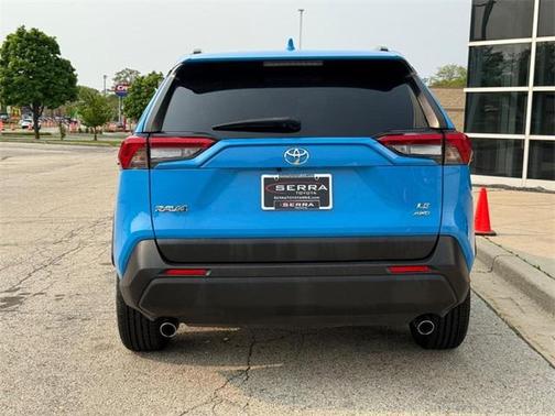 2020 Toyota RAV4 LE