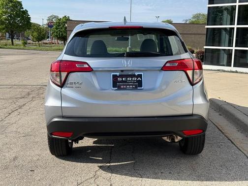 Lunar Silver Metallic 2021 Honda HR-V LX