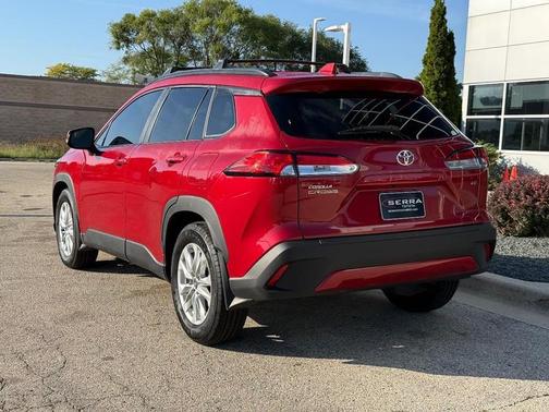 2024 Toyota Corolla Cross LE