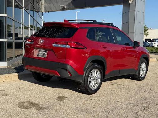 2024 Toyota Corolla Cross LE