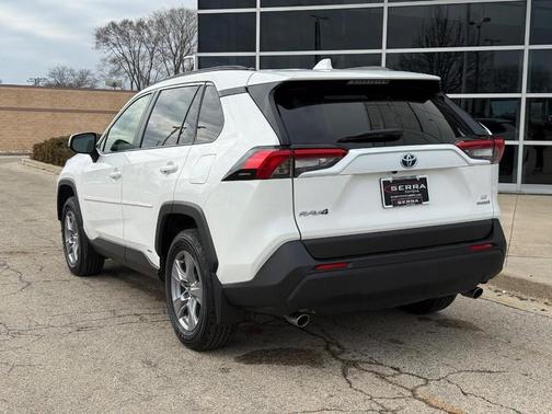 2022 Toyota RAV4 Hybrid LE