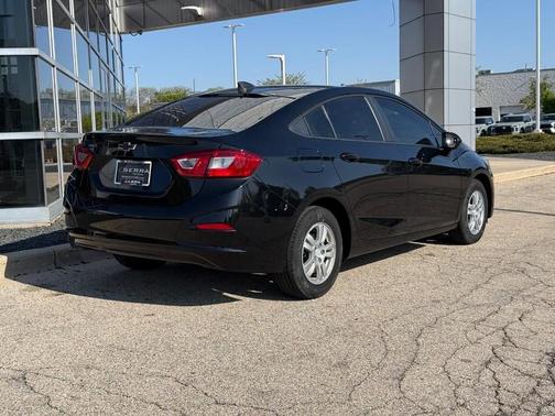 Black Metallic 2019 Chevrolet Cruze LS