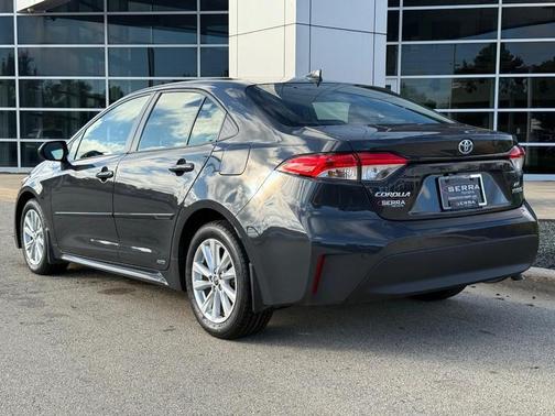 2023 Toyota Corolla Hybrid SE