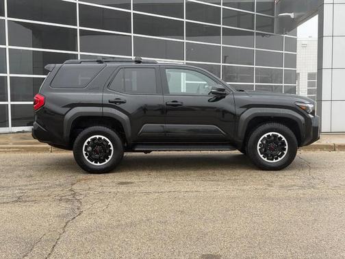 2025 Toyota 4Runner TRD Off Road