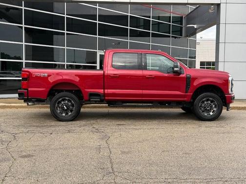 Rapid Red Metallic Tinted Clearcoat 2023 Ford F-250 Lariat