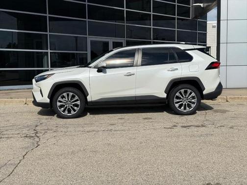 2022 Toyota RAV4 Limited