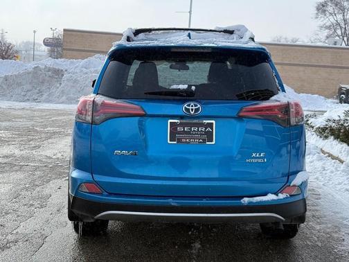 2018 Toyota RAV4 Hybrid XLE