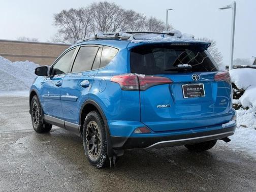 2018 Toyota RAV4 Hybrid XLE
