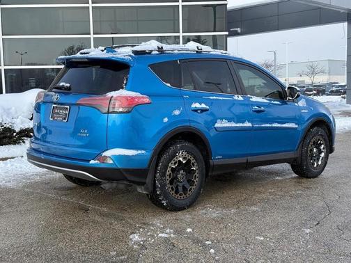 2018 Toyota RAV4 Hybrid XLE