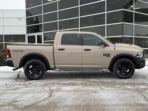 2019 RAM 1500 SLT