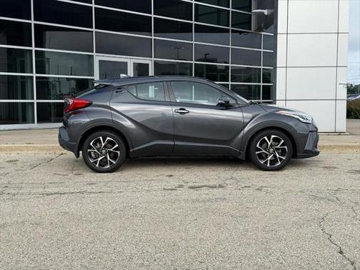 2021 Toyota C-HR XLE