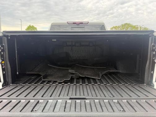 Summit White 2021 GMC Sierra 1500 AT4