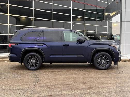 2023 Toyota Sequoia Platinum