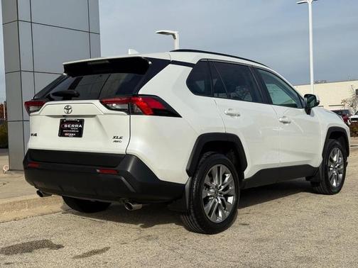 2023 Toyota RAV4 XLE Premium
