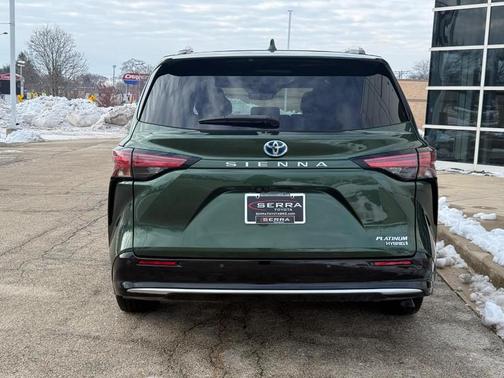 2022 Toyota Sienna Platinum