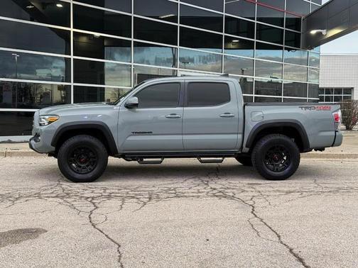 2022 Toyota Tacoma TRD Off Road