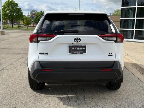 Ice Cap 2023 Toyota RAV4 LE
