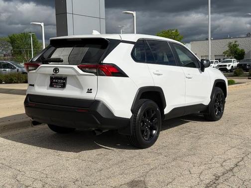 Ice Cap 2023 Toyota RAV4 LE