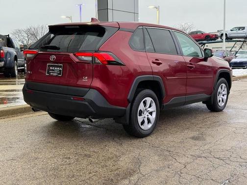 2024 Toyota RAV4 LE