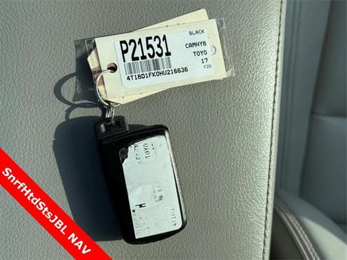 2017 Toyota Camry Hybrid XLE