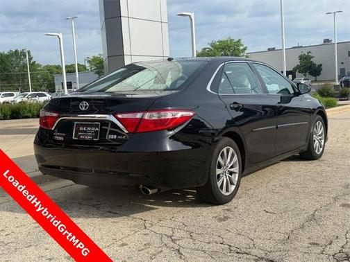 2017 Toyota Camry Hybrid XLE