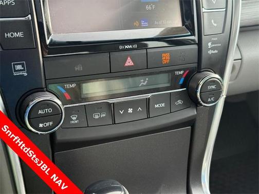 2017 Toyota Camry Hybrid XLE