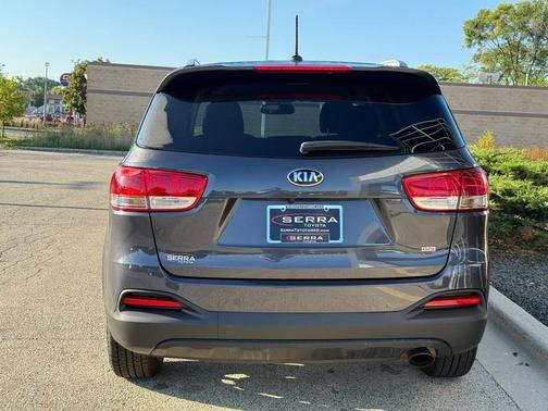 2017 Kia Sorento LX