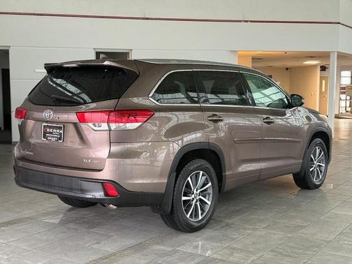 2018 Toyota Highlander XLE