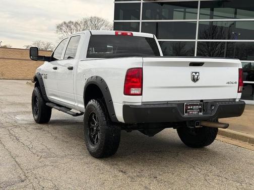 Bright White Clearcoat 2018 RAM 2500 Tradesman Crew Cab 4x4 6'4' Box
