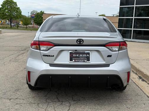 Classic Silver Metallic 2025 Toyota Corolla SE
