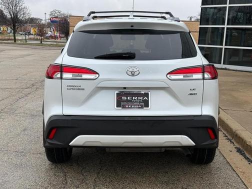 Wind Chill Pearl 2023 Toyota Corolla Cross LE