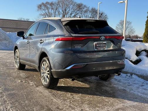 2022 Toyota Venza XLE